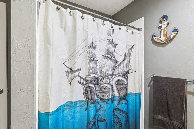 1705 N Gregory Drive, Nixa, MO 65714