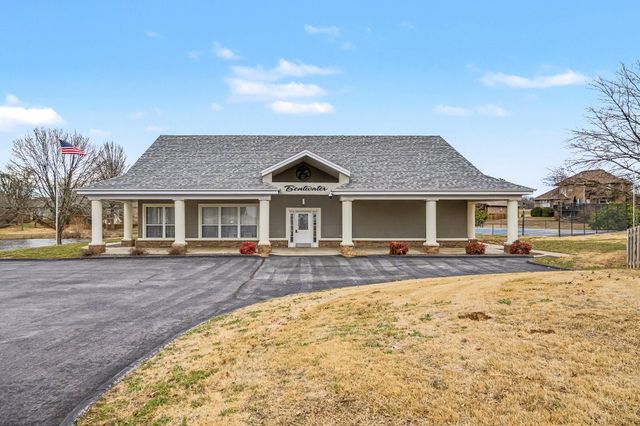1705 N Gregory Drive, Nixa, MO 65714