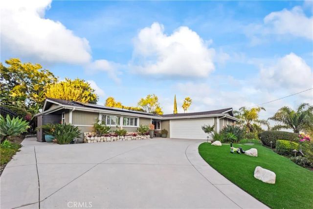 20531 Rhoda, Woodland Hills, CA 91367