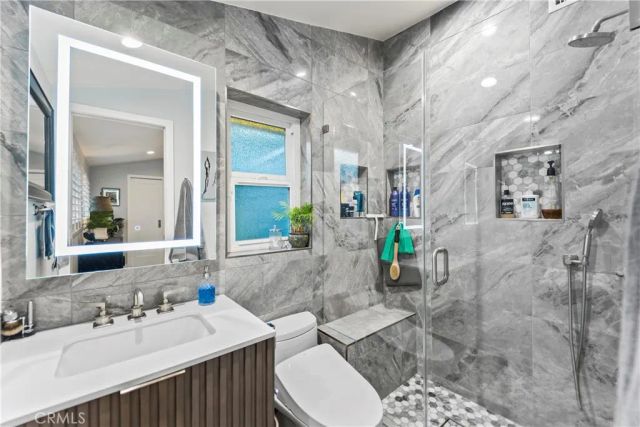 20531 Rhoda, Woodland Hills, CA 91367