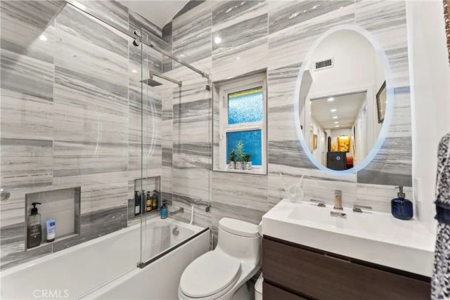 20531 Rhoda, Woodland Hills, CA 91367