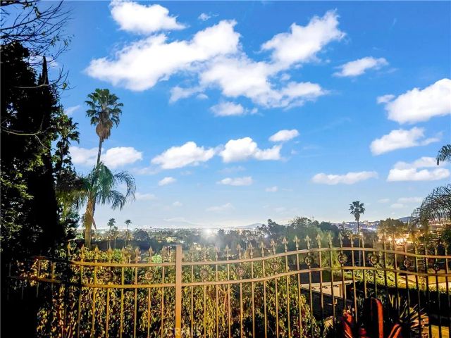 20531 Rhoda, Woodland Hills, CA 91367