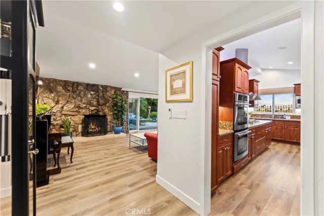 20531 Rhoda, Woodland Hills, CA 91367