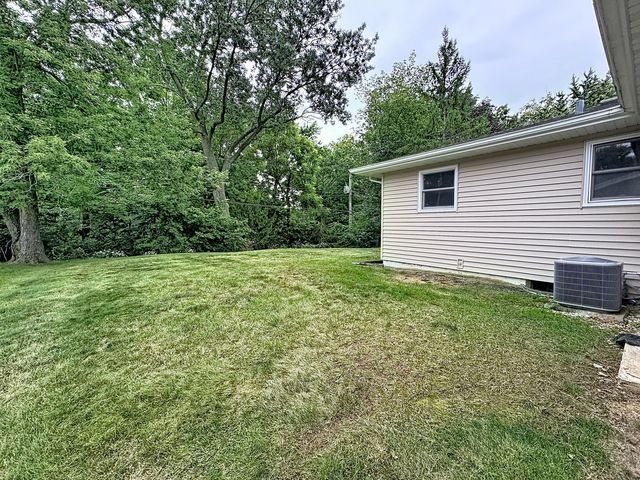 2438 3rd Street, Moline, IL 61265