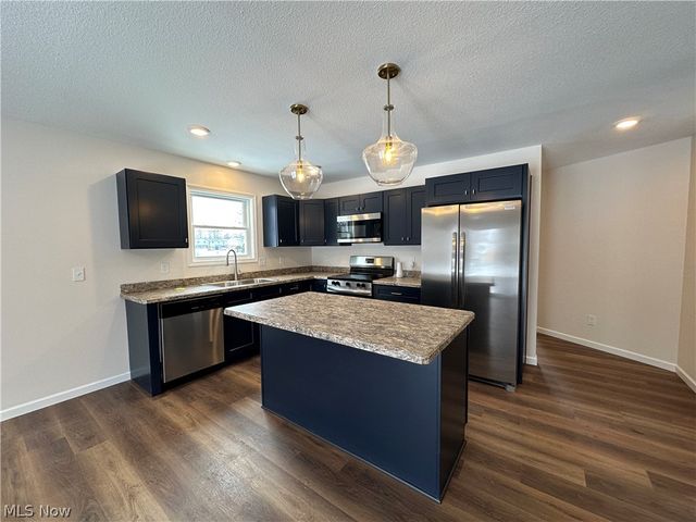 36 Maranatha Drive, Youngstown, OH 44505