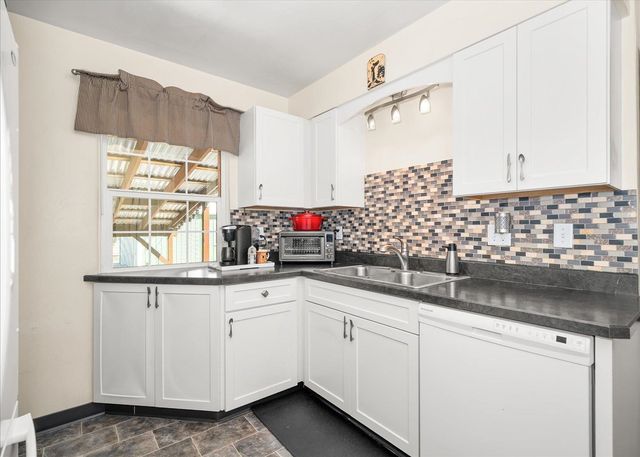 4124 N Hawthorne St, Spokane, WA 99205