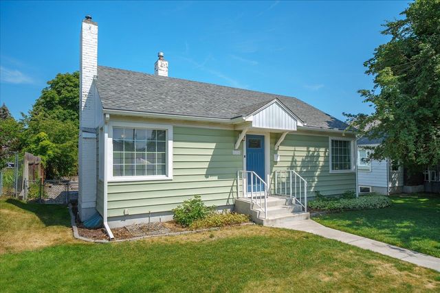 4124 N Hawthorne St, Spokane, WA 99205