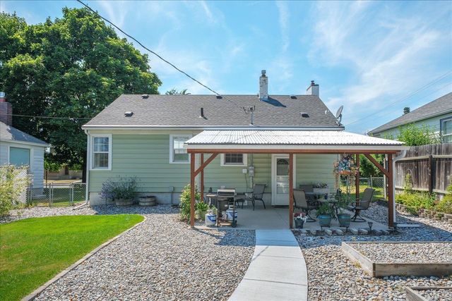 4124 N Hawthorne St, Spokane, WA 99205