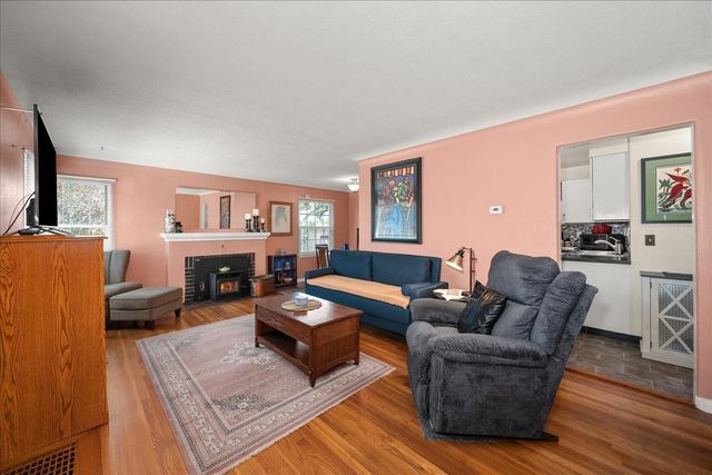 4124 N Hawthorne St, Spokane, WA 99205