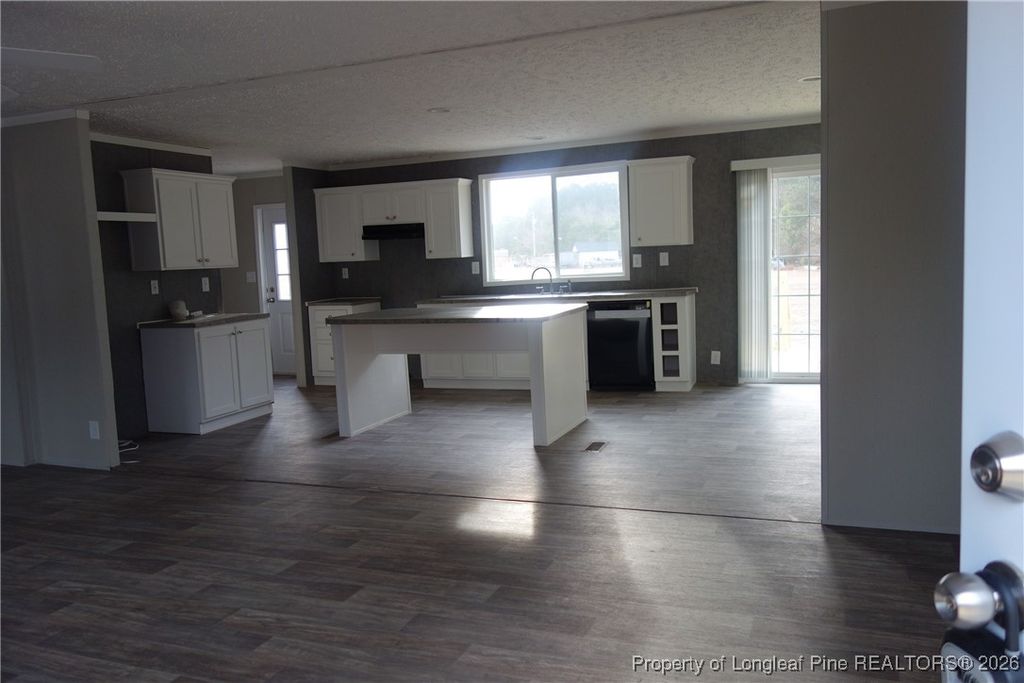 1438 Twisted Hickory Road, Elizabethtown, NC 28337 — photo 2