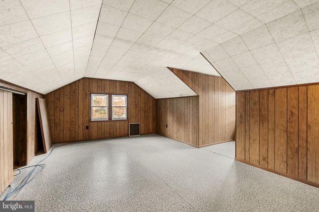 1245 W SWARTZVILLE RD, Reinholds, PA 17569