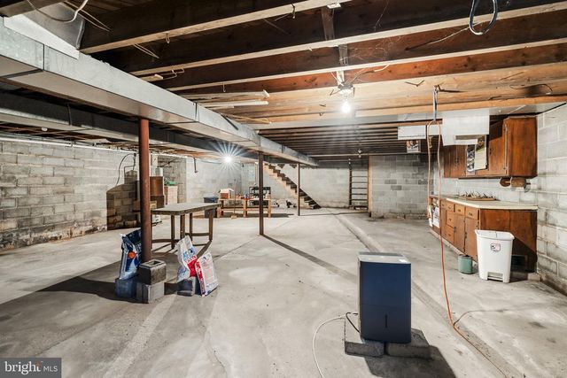 1245 W SWARTZVILLE RD, Reinholds, PA 17569