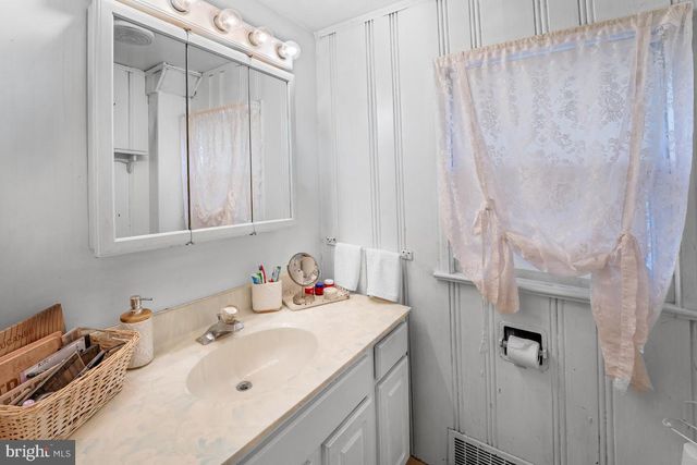 1244 GARRY AVE, Vineland, NJ 08361