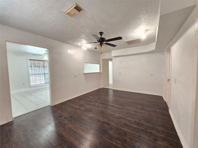 9621 Sweetwater Lane, Houston, TX 77037