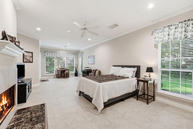 29910 Commons Superior Drive, Huffman, TX 77336