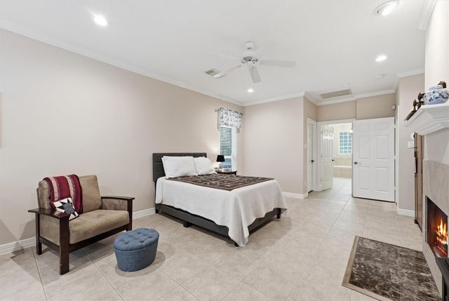 29910 Commons Superior Drive, Huffman, TX 77336