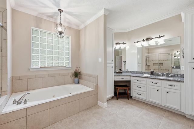 29910 Commons Superior Drive, Huffman, TX 77336