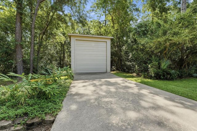 29910 Commons Superior Drive, Huffman, TX 77336