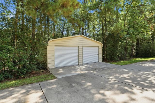 29910 Commons Superior Drive, Huffman, TX 77336