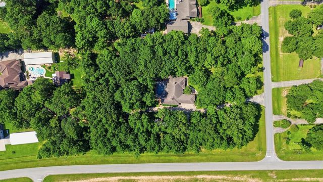 29910 Commons Superior Drive, Huffman, TX 77336