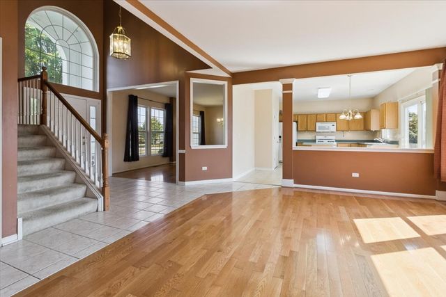 105 Forsythia Street, Bolingbrook, IL 60490