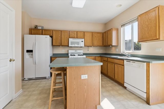 105 Forsythia Street, Bolingbrook, IL 60490