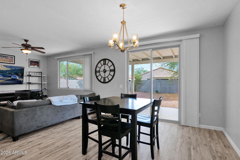 Image 11 of property listing at 1818 E GROVE Street, Phoenix, AZ 85040