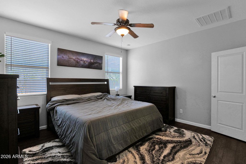Image 15 of property listing at 1818 E GROVE Street, Phoenix, AZ 85040