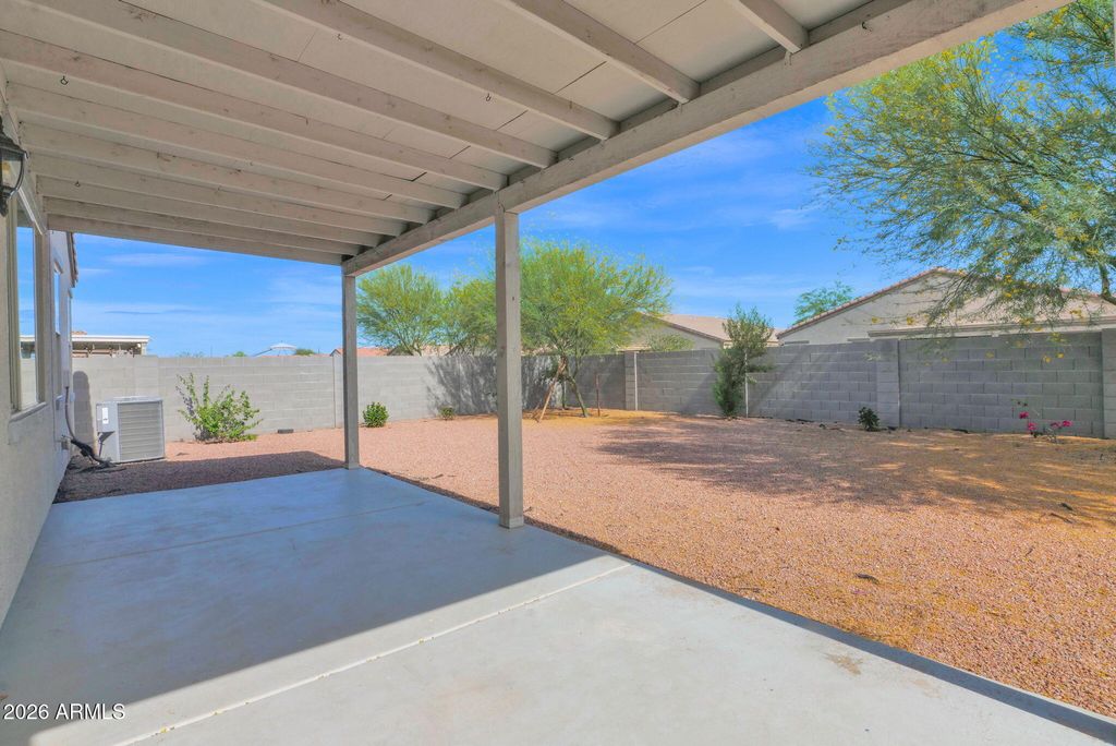 Image 23 of property listing at 1818 E GROVE Street, Phoenix, AZ 85040