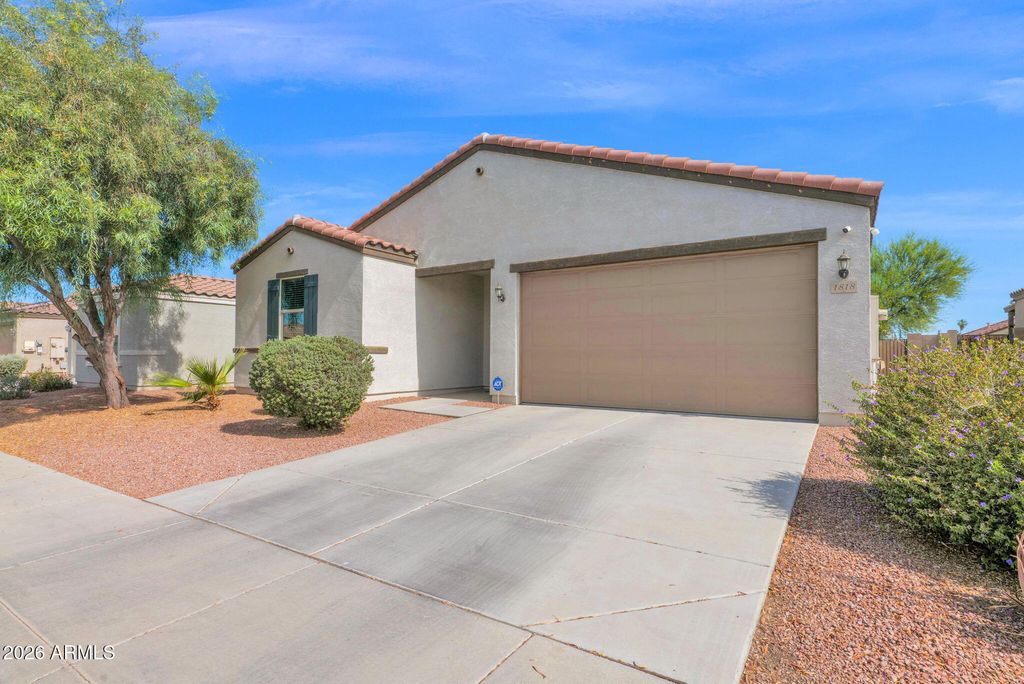Image 28 of property listing at 1818 E GROVE Street, Phoenix, AZ 85040