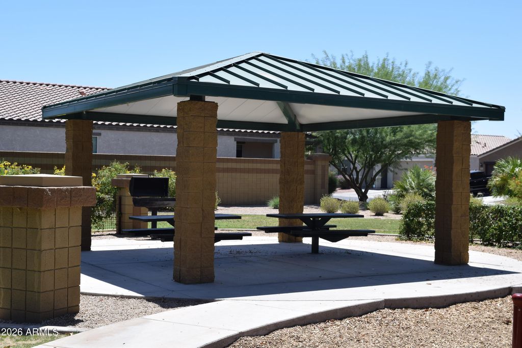 Image 29 of property listing at 1818 E GROVE Street, Phoenix, AZ 85040