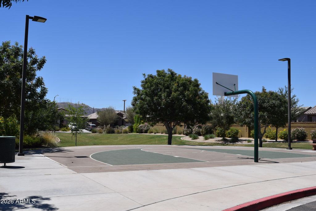 Image 31 of property listing at 1818 E GROVE Street, Phoenix, AZ 85040