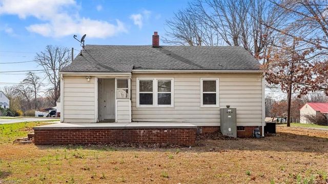 1003 Cliff Road, Asheboro, NC 27203