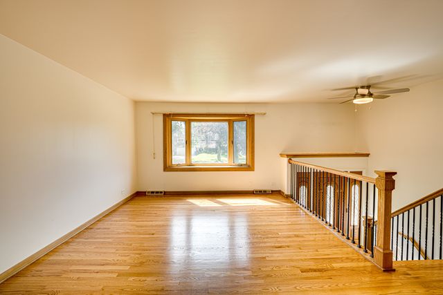 1015 Wilson Avenue, Wheaton, IL 60189