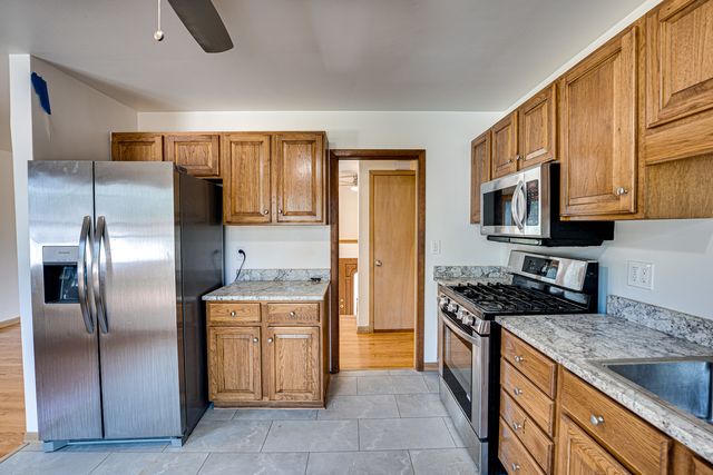 1015 Wilson Avenue, Wheaton, IL 60189