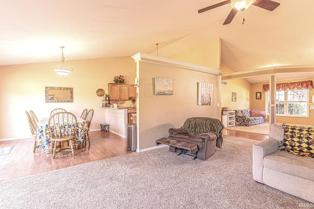 20467 Fieldstone Crossing Drive, Goshen, IN 46528