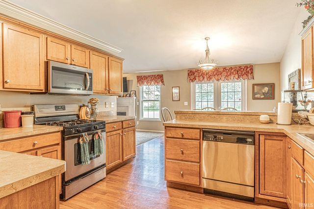 20467 Fieldstone Crossing Drive, Goshen, IN 46528