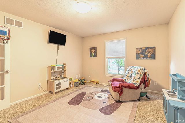 20467 Fieldstone Crossing Drive, Goshen, IN 46528