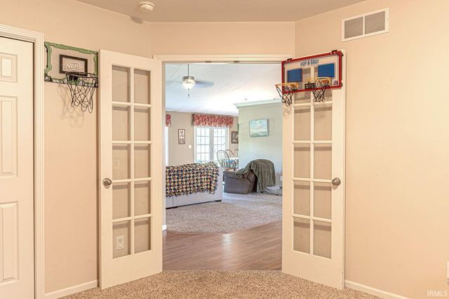 20467 Fieldstone Crossing Drive, Goshen, IN 46528