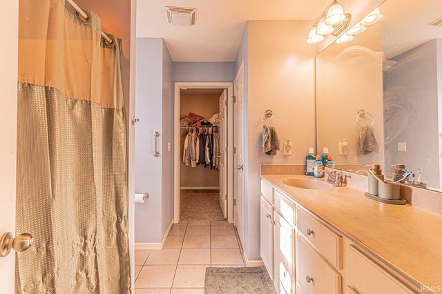 20467 Fieldstone Crossing Drive, Goshen, IN 46528