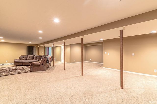 20467 Fieldstone Crossing Drive, Goshen, IN 46528