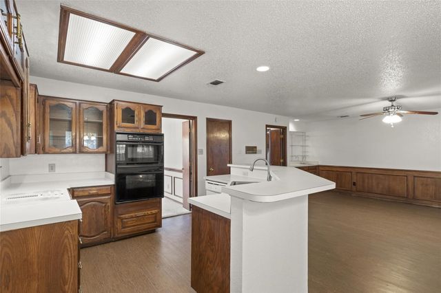 1423 Holveck Drive, Cedar Hill, TX 75104