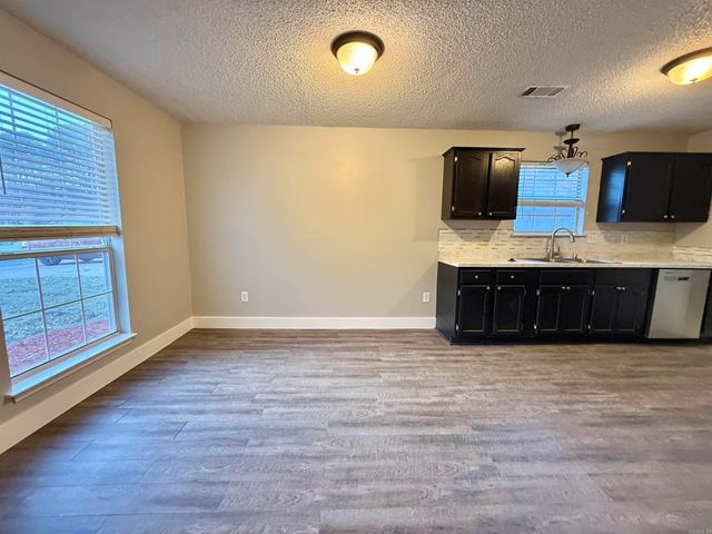 1815 Watts Road, Benton, AR 72015