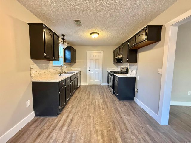 1815 Watts Road, Benton, AR 72015