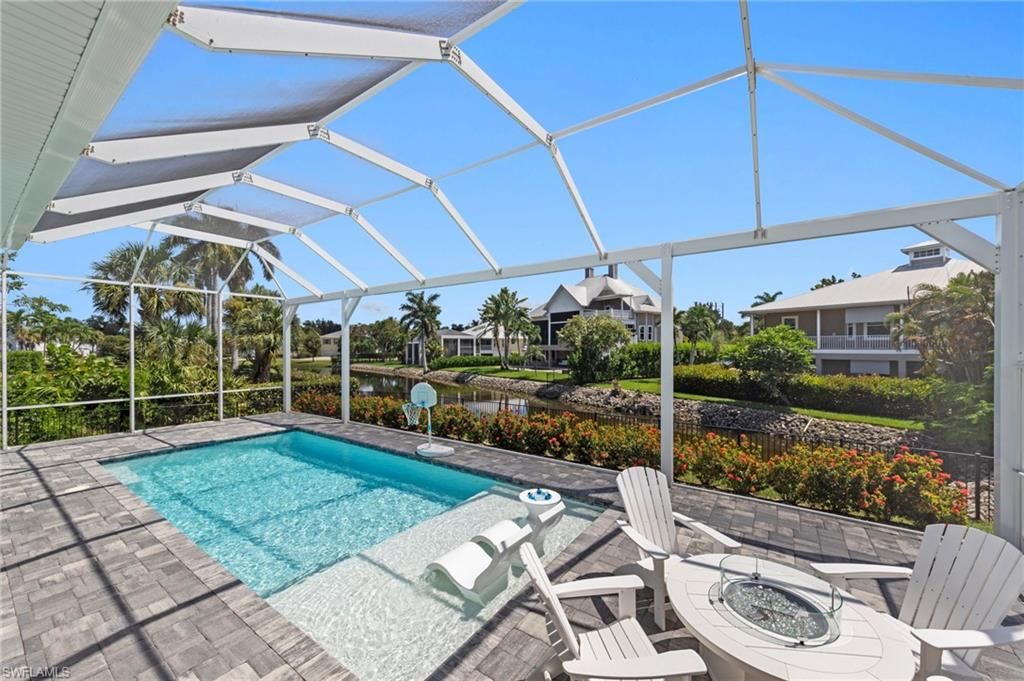 18151 Parkridge CIR, FORT MYERS, FL 33908 — exterior