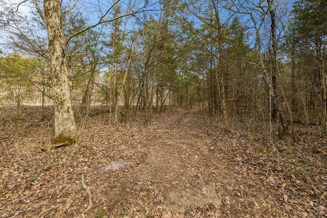 7 Paschal Rd, Unionville, TN 37180