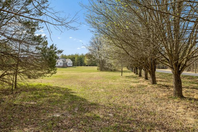 7 Paschal Rd, Unionville, TN 37180