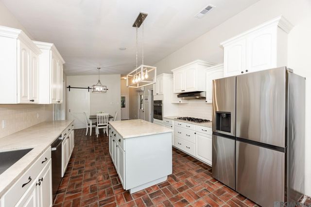 3171 Emily Dr, Port Allen, LA 70767
