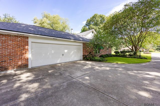 3171 Emily Dr, Port Allen, LA 70767
