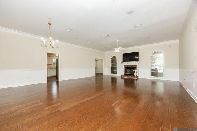 3171 Emily Dr, Port Allen, LA 70767